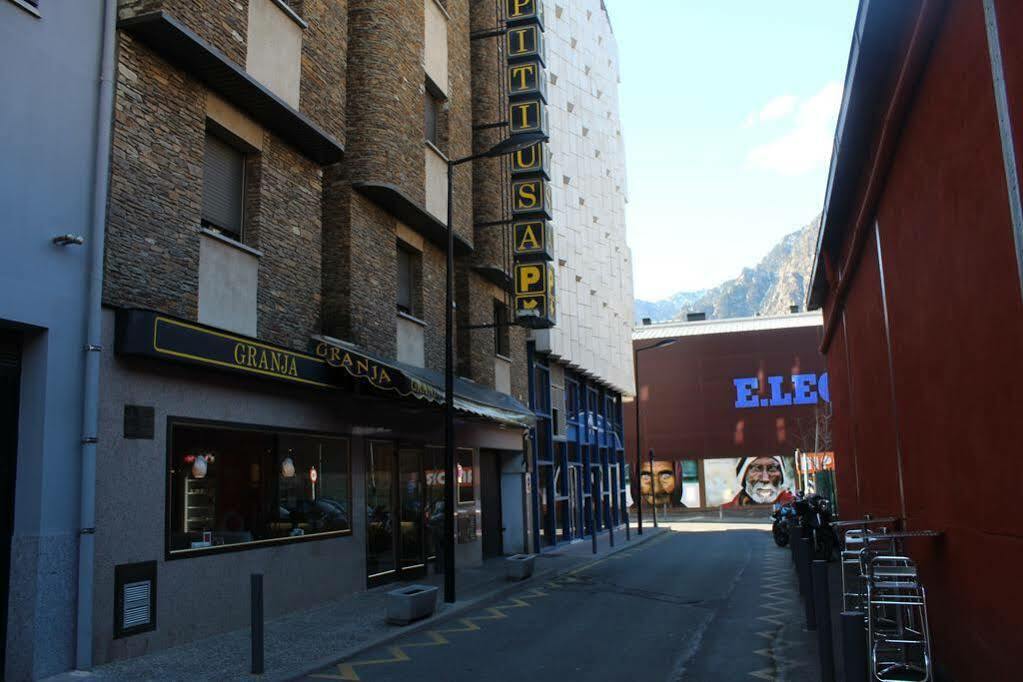 Hotel Pitiusa Andorra la Vella Esterno foto